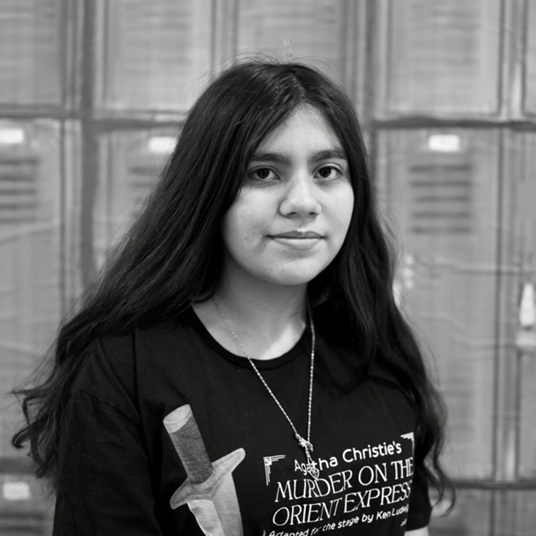 Ela Navarro head shot