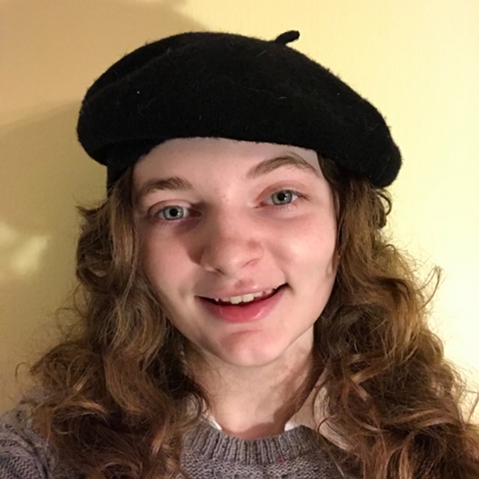Holly Mirales head shot