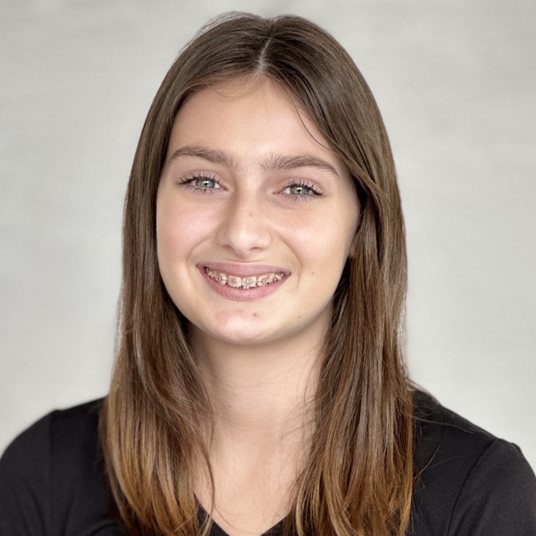 Juliana Apostolico head shot