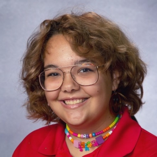 Sarah Harder head shot