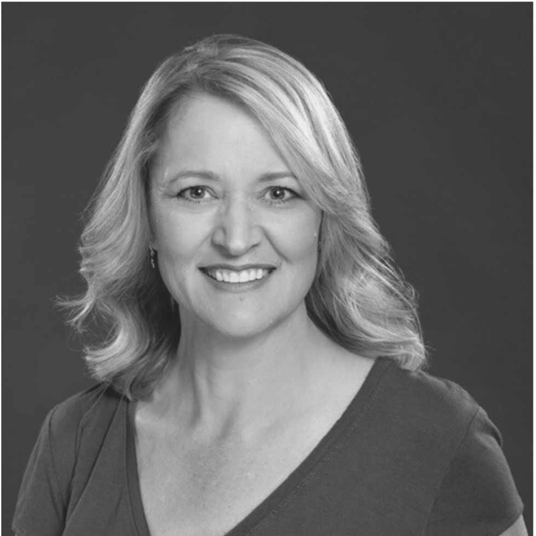 Erin Carter head shot