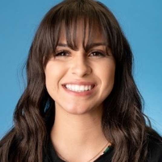 Monique Alves (Stage Management) head shot