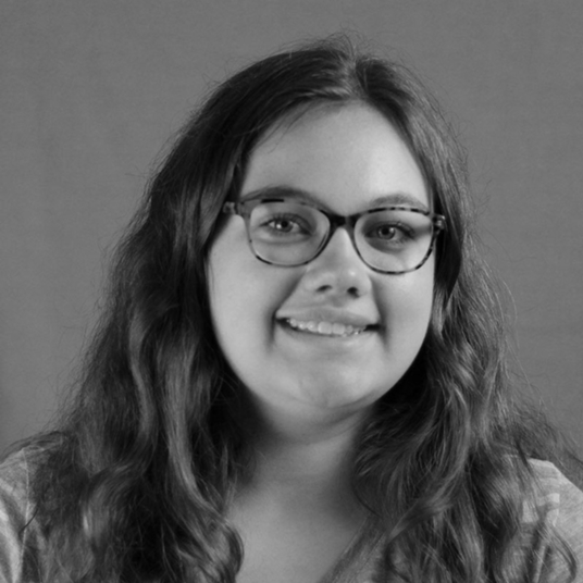 Ava Greindl head shot