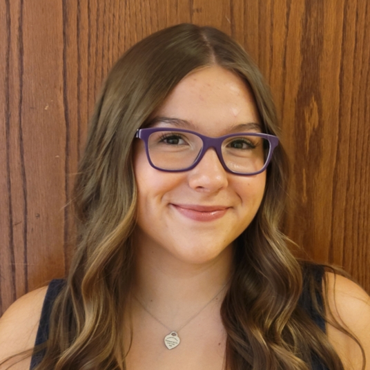 Hailey Laidig head shot