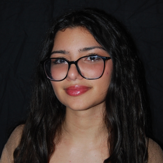 Anya Saffari head shot