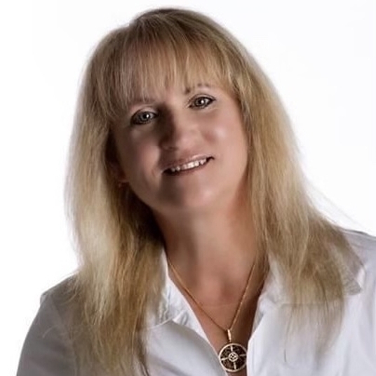 Andrea Call head shot