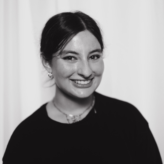 Isabella Hackett head shot
