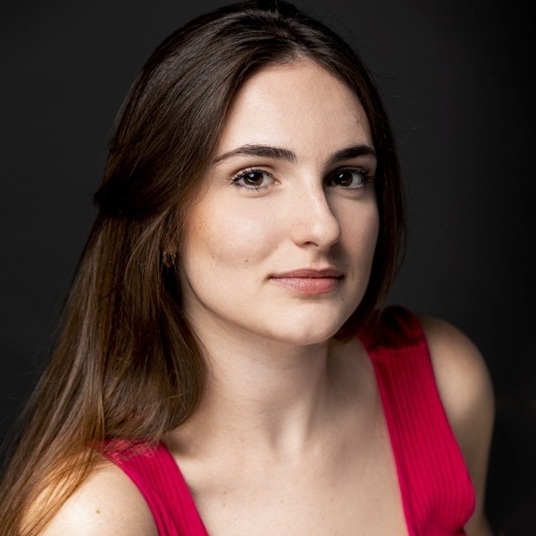 Emily Garcia Carrerou head shot