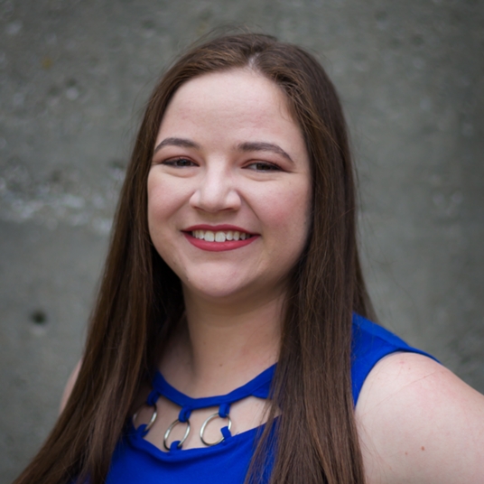 Elizabeth Schoenborn head shot