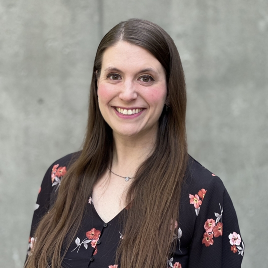 Danielle Gibbs head shot