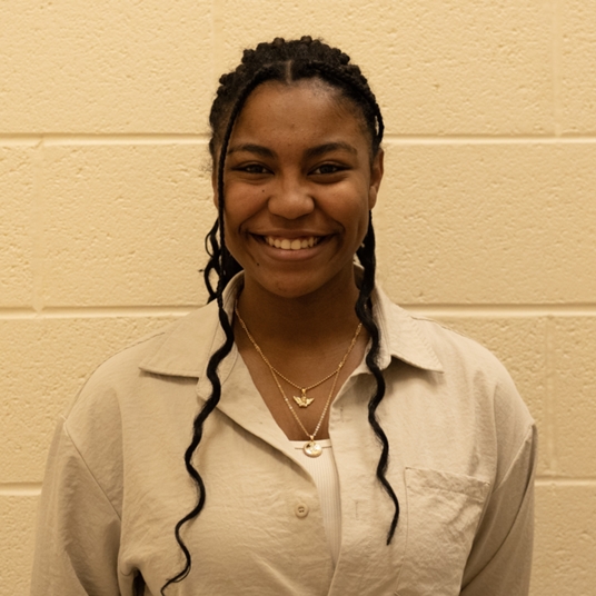 Ana Emilio De Barros head shot