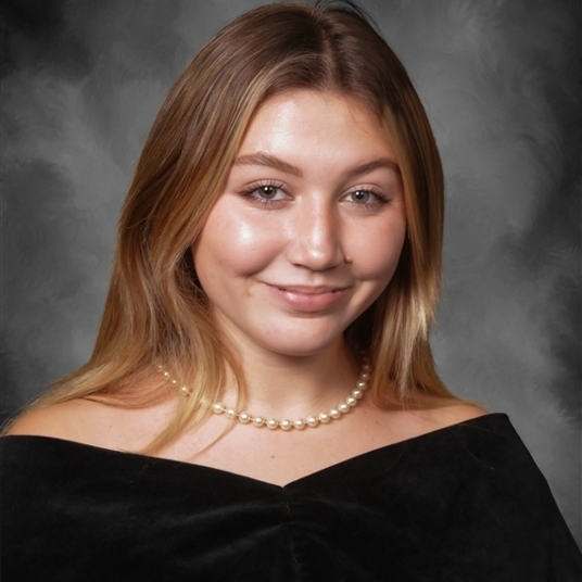 Taylor Shaw head shot
