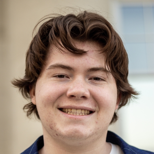 Gabe Larsen head shot