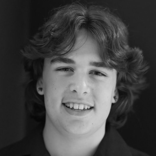 Hugh Davis (Gomez) head shot