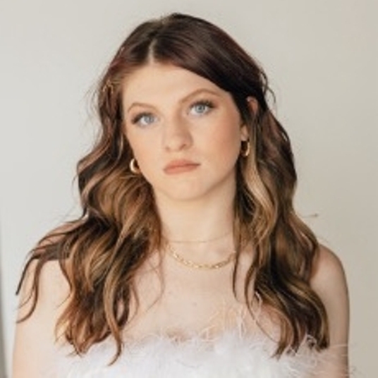 Cambrie Ludwigs head shot