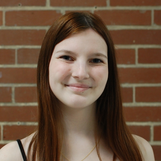 Emma Irwin head shot