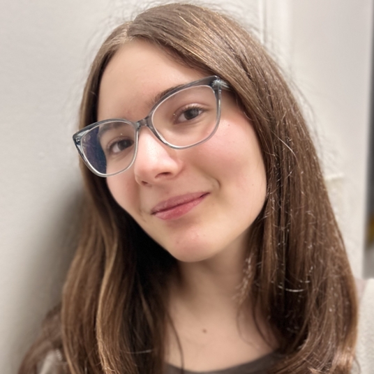 Olive Aydemir head shot