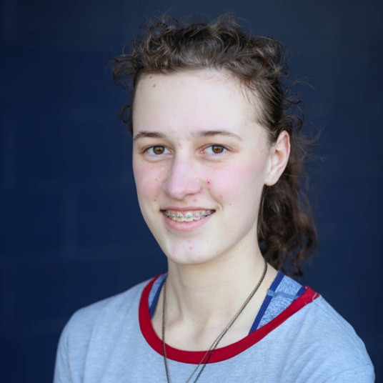 Caroline Oswick head shot