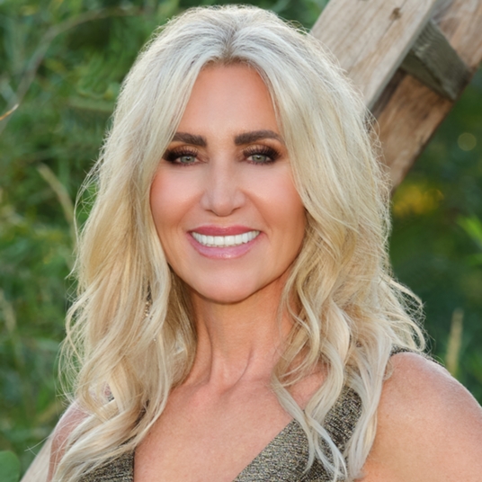 Loreen Olney head shot