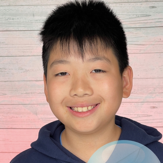 Noah Lee head shot