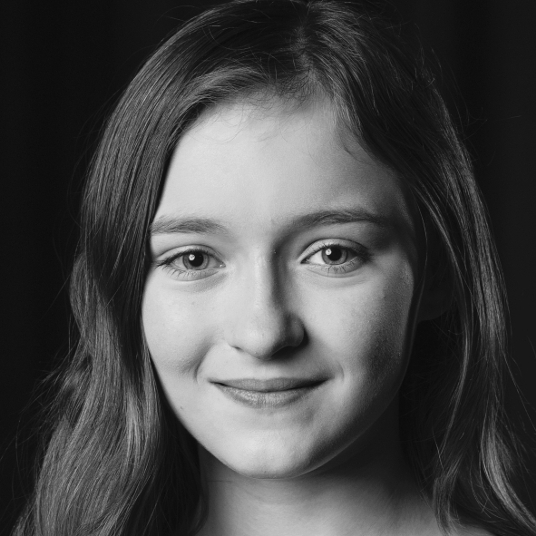 Hannah Loker head shot