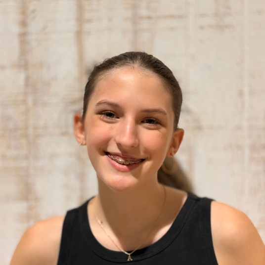 Aviah Root head shot