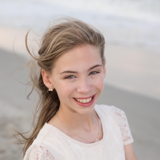 Evangeline Sultze head shot