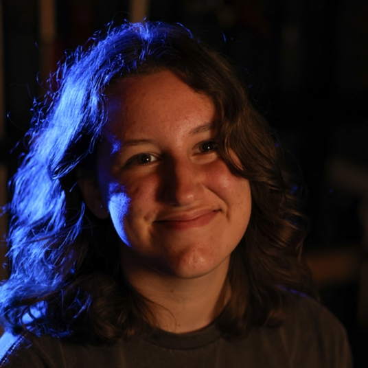 Madi VanderHyde head shot