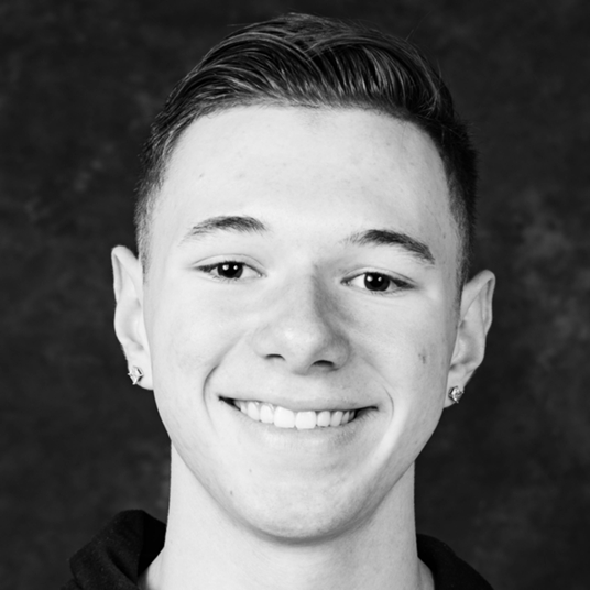 Ziah Davis head shot