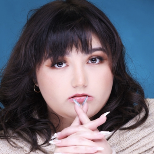 Maddie Fisher head shot