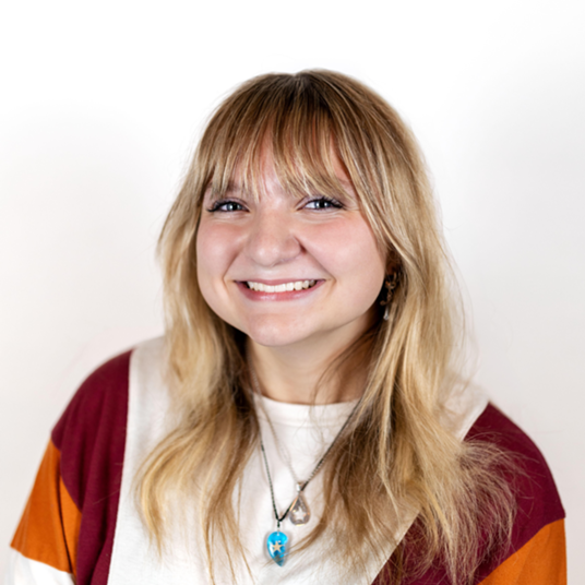 Avasophia Young head shot