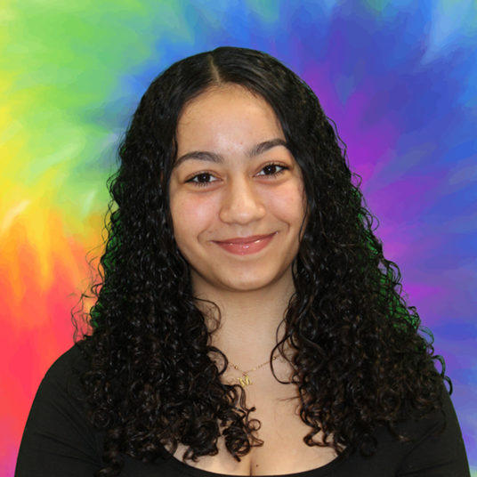 Makynzie Davis head shot