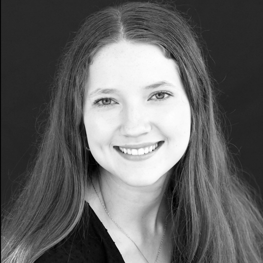 Eleanor Bond head shot
