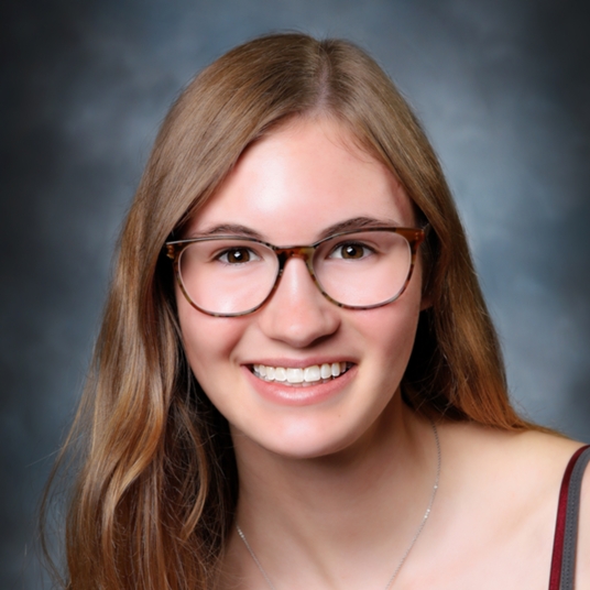 Ava Schwartz* head shot