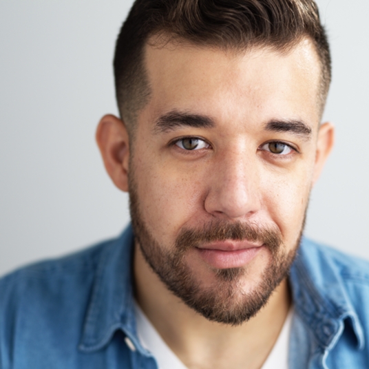 Kevin Luis (He/Him) head shot