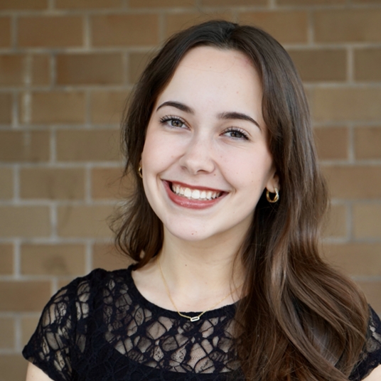 Natalie Aires head shot