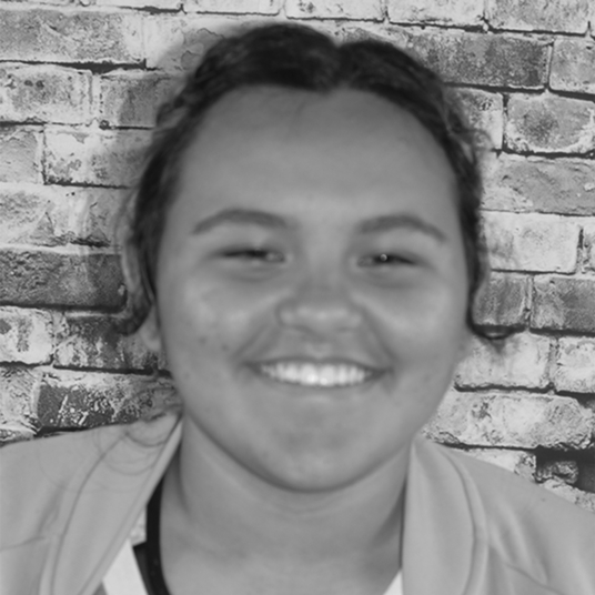 Anahi Shelley head shot