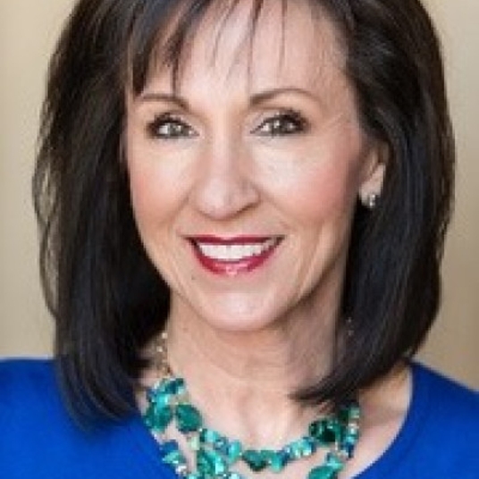 Tricia Swanson head shot