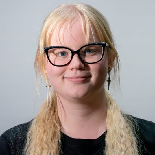 Elli Freytag head shot