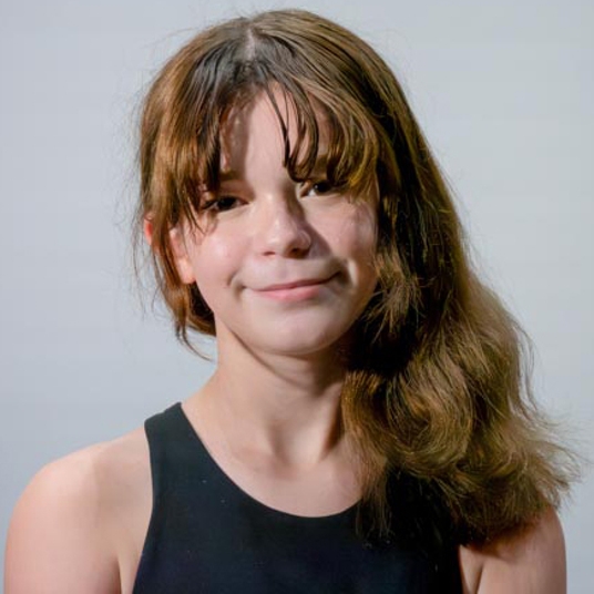 Zoe Taylor head shot