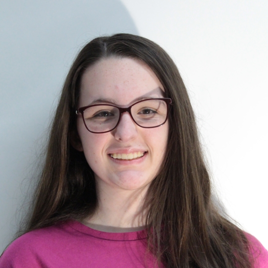 Megan Snyder head shot