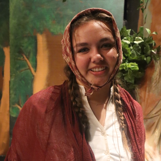 Lauren Newkirk head shot