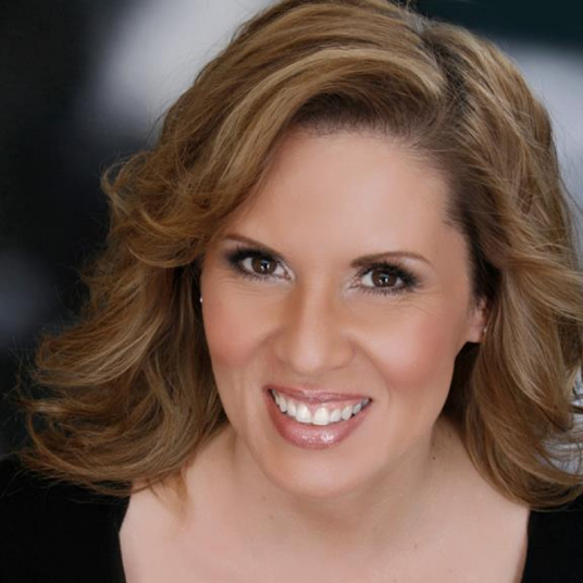Suzanne Stone head shot
