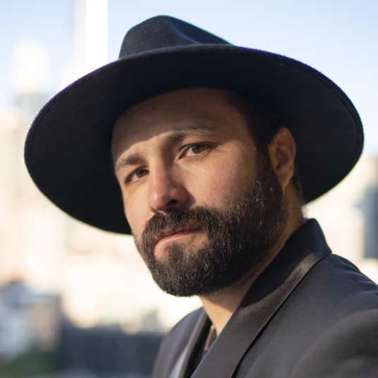 Arturo de las Fuentes - THE ARTIST head shot