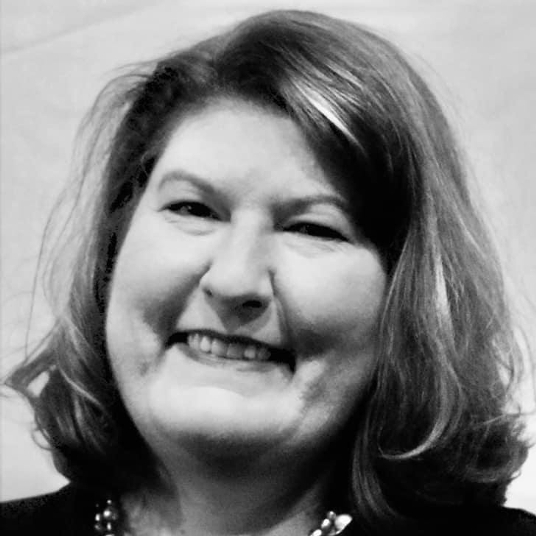 Suzanne Davis Pelerine head shot