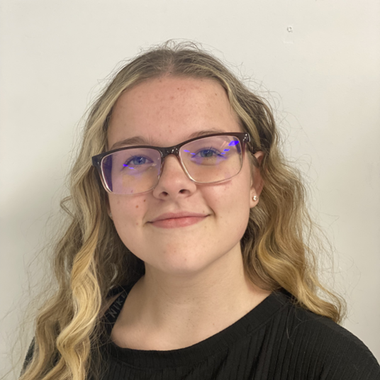 Maddie Lutz head shot