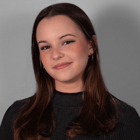 Paige Alaishuski head shot
