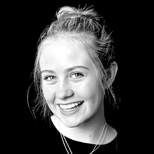Lily Linton head shot