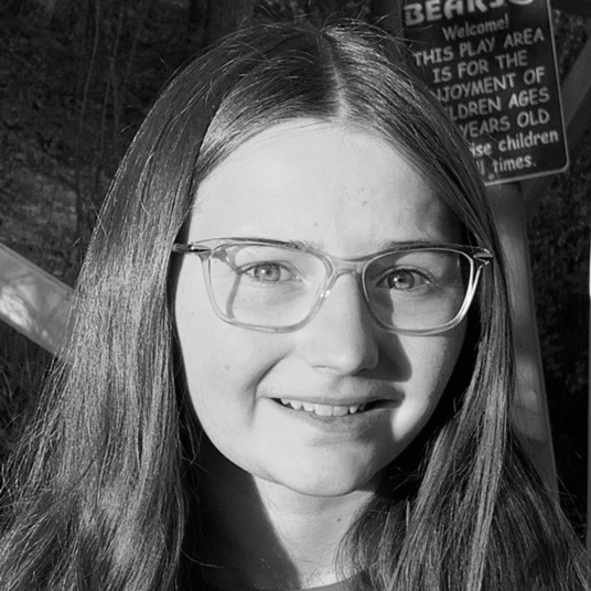 Emily Klopp head shot