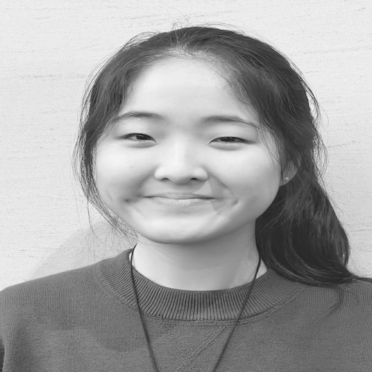 Suzie Park head shot